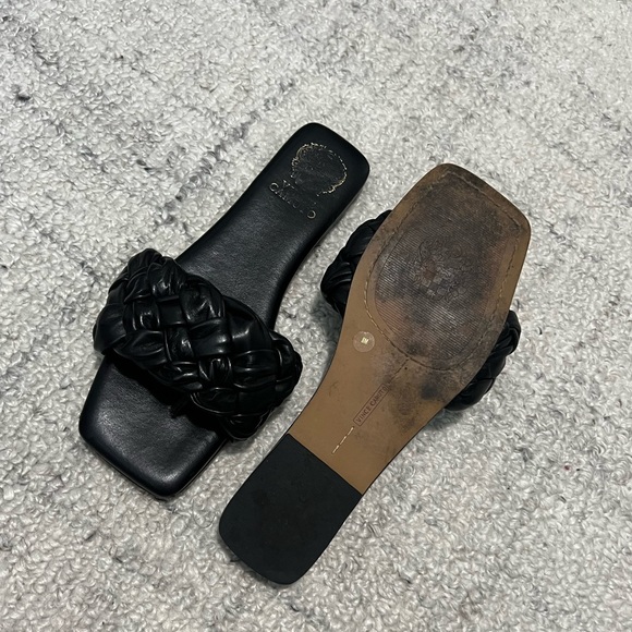 Women’s Vince Camuto sandals - Picture 2 of 3